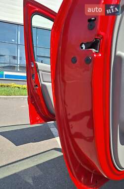 Седан Dacia Logan 2009 в 