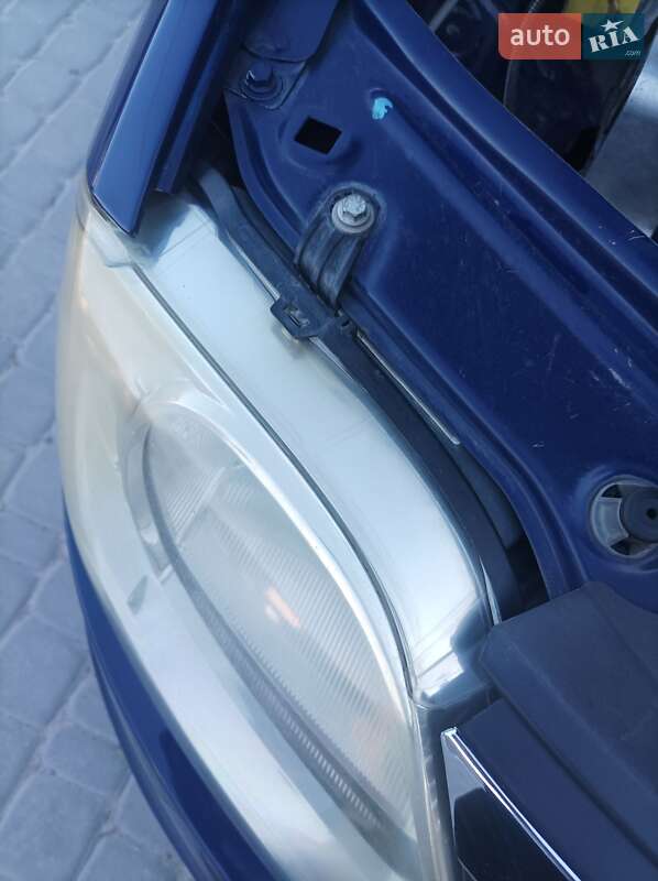 Седан Dacia Logan 2009 в Чорткові