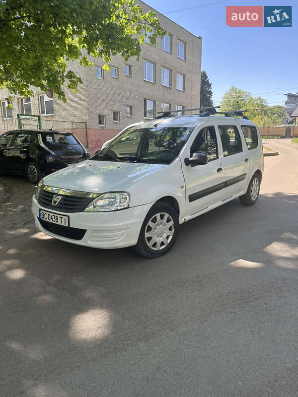 Dacia Logan 2011
