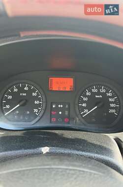 Седан Dacia Logan 2005 в Києві