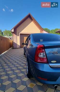 Седан Dacia Logan 2008 в 