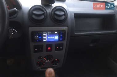 Седан Dacia Logan 2007 в 