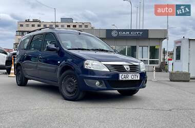 Седан Dacia Logan 2011 в Києві