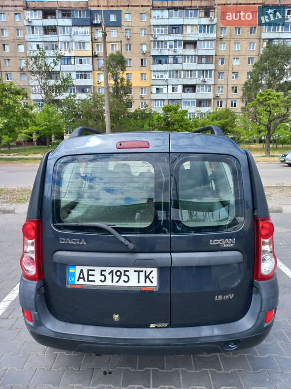 Седан Dacia Logan 2008 в Каменском
