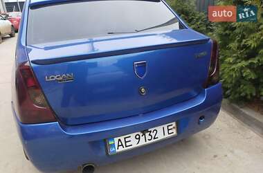 Седан Dacia Logan 2006 в 