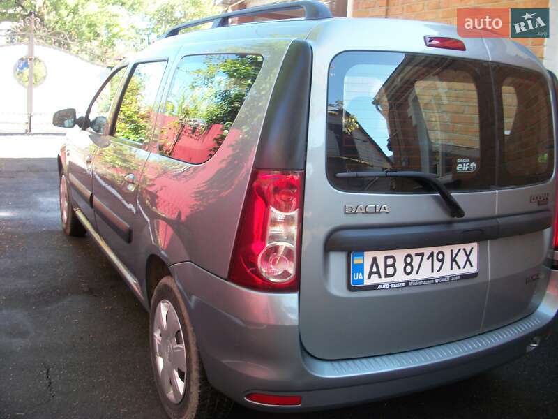 Седан Dacia Logan 2009 в Виннице