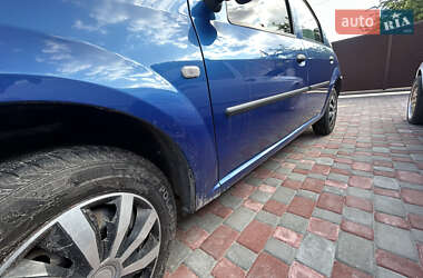 Седан Dacia Logan 2006 в 