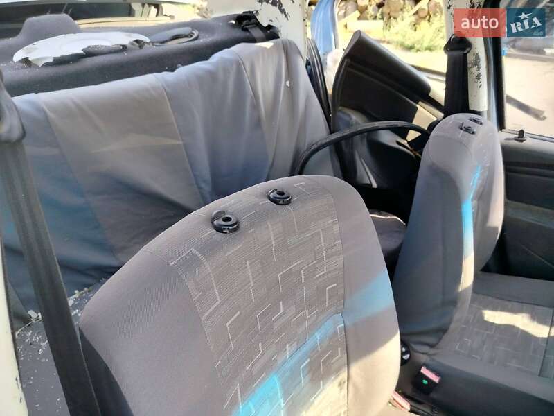 Седан Dacia Logan 2008 в Ромнах фото 6 Седан Dacia Logan 2008 в Ромнах