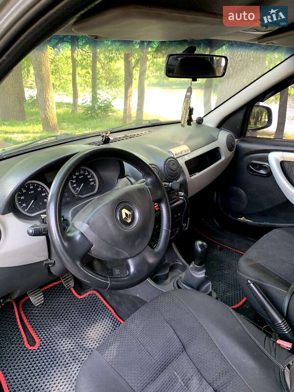Седан Dacia Logan 2008 в Сумах