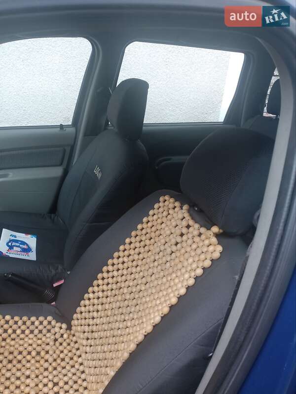Седан Dacia Logan 2007 в Сваляве