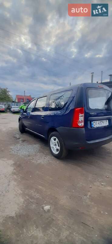Седан Dacia Logan 2009 в Львове