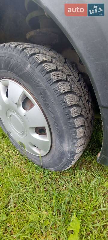 Седан Dacia Logan 2007 в Збараже