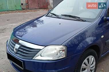 Седан Dacia Logan 2009 в 