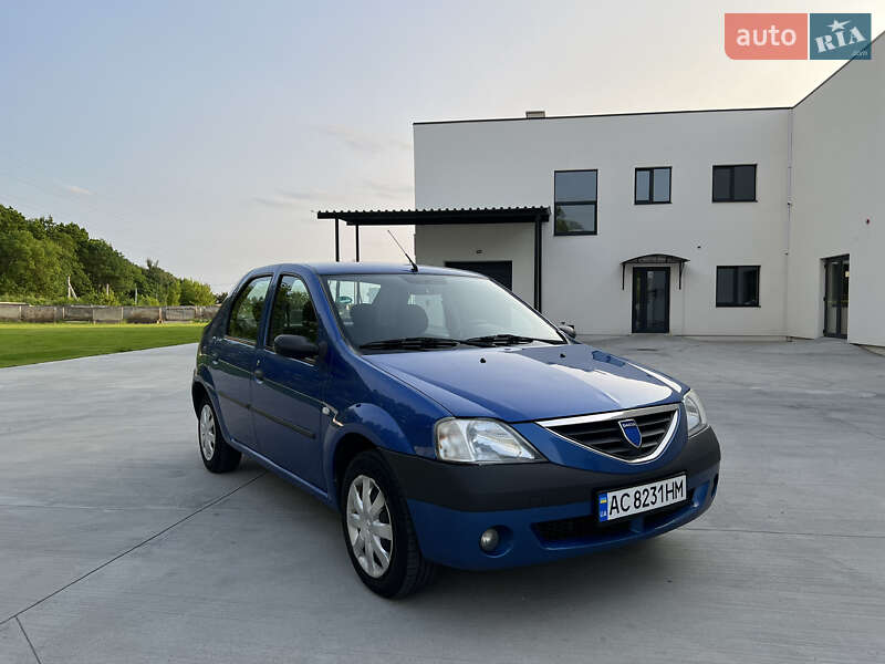 Dacia Logan 2005