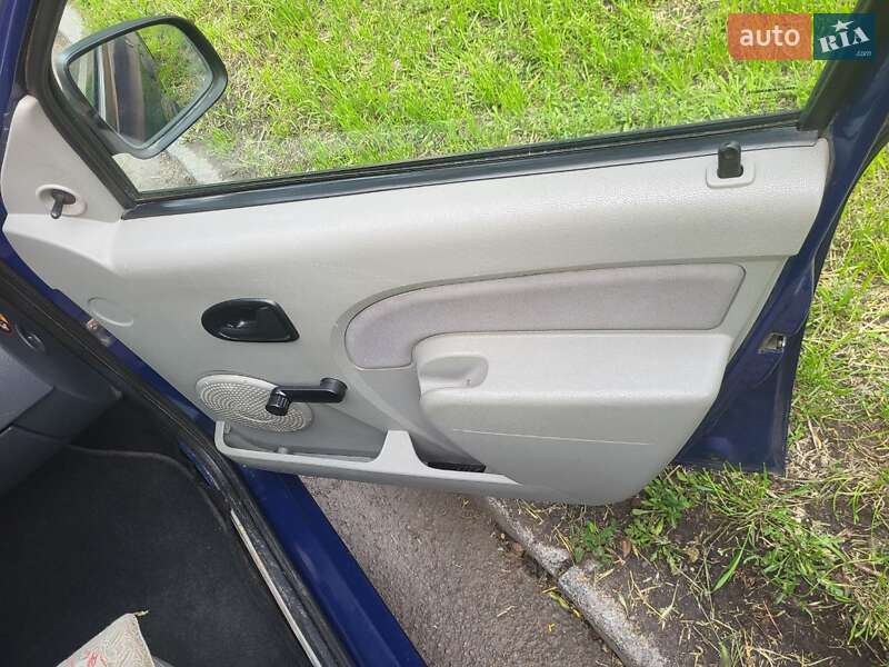 Седан Dacia Logan 2009 в Житомирі фото 4 Седан Dacia Logan 2009 в Житомирі