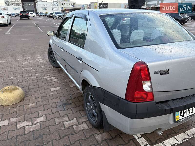 Седан Dacia Logan 2007 в 