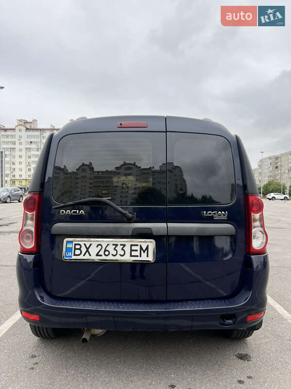 Седан Dacia Logan 2010 в Ивано-Франковске