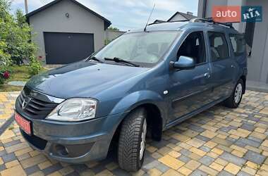 Седан Dacia Logan 2011 в 