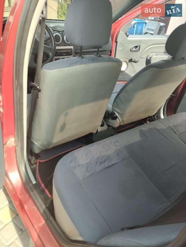 Седан Dacia Logan 2007 в Балті