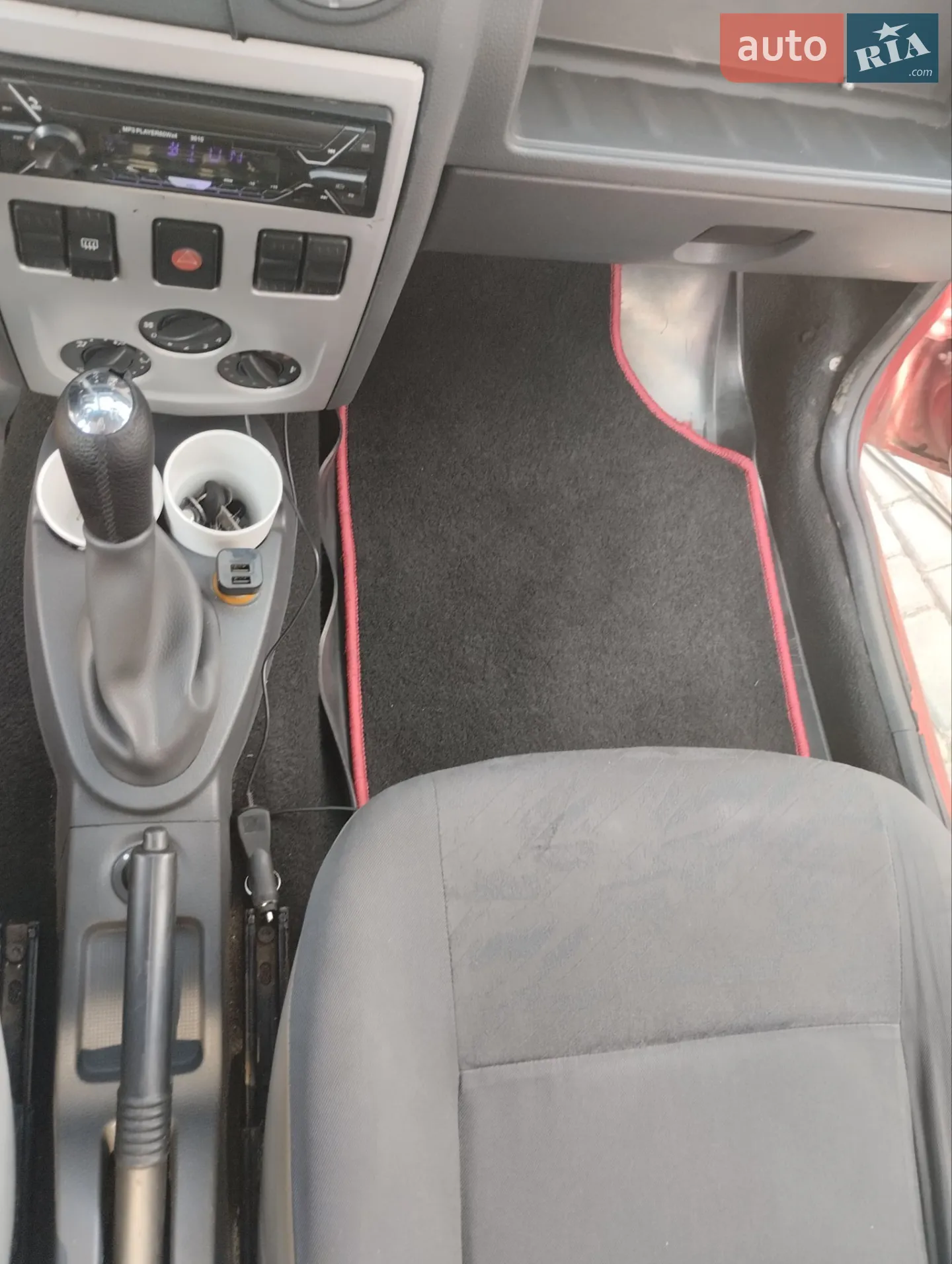 Dacia Logan 2007 VIN UU1LSD4GH38396487 фото оголошення 4 з 10
