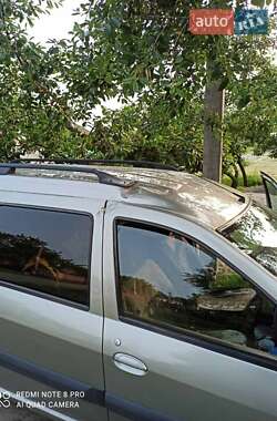 Седан Dacia Logan 2009 в 