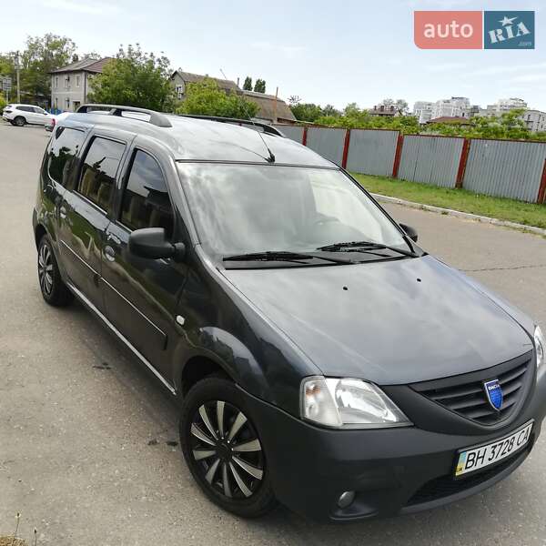Седан Dacia Logan 2008 в 