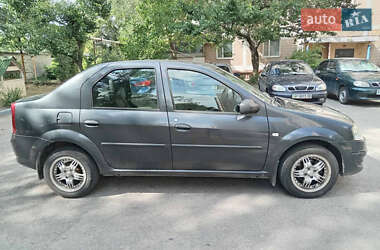 Седан Dacia Logan 2008 в 