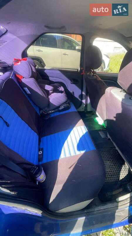 Седан Dacia Logan 2006 в Івано-Франківську фото 8 Седан Dacia Logan 2006 в Івано-Франківську