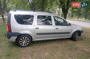 Седан Dacia Logan 2008 в Черкасах