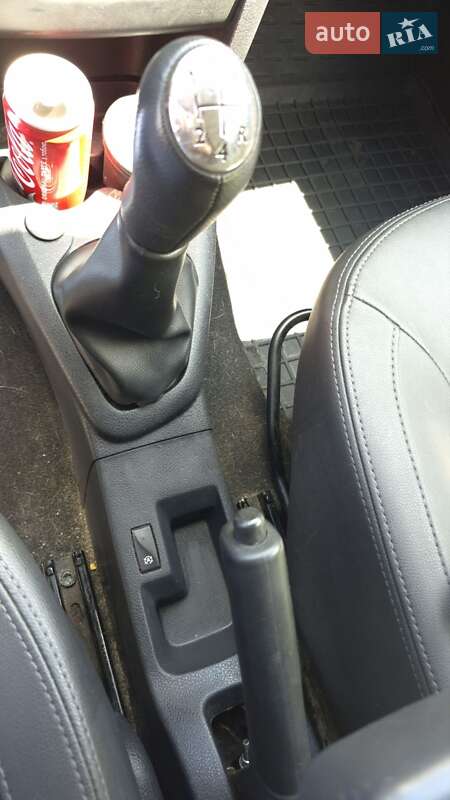 Седан Dacia Logan 2016 в Киеве