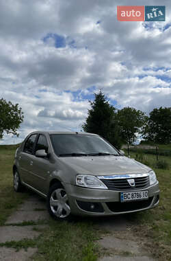 Седан Dacia Logan 2008 в Львові