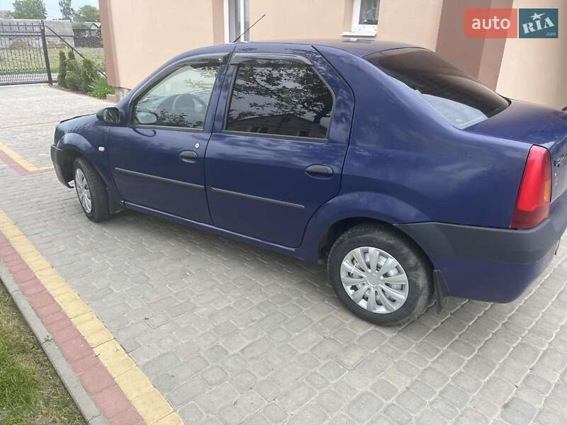 Седан Dacia Logan 2008 в Дубно