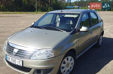 Седан Dacia Logan 2008 в Сарнах