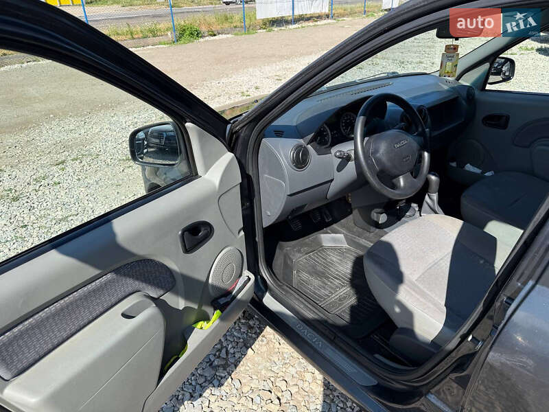 Седан Dacia Logan 2008 в Коломые