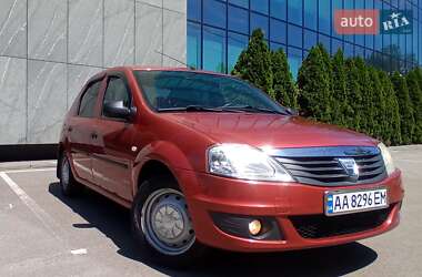 Седан Dacia Logan 2008 в Києві