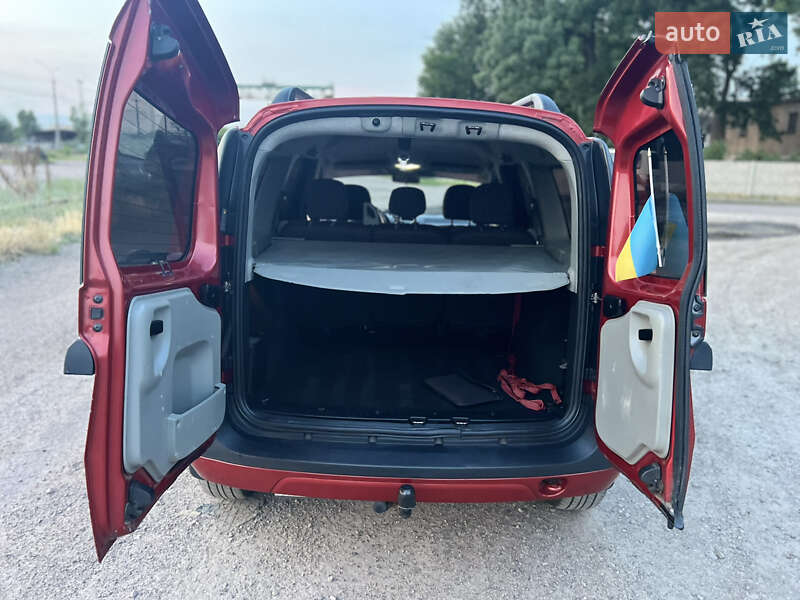 Седан Dacia Logan 2008 в Черкасах