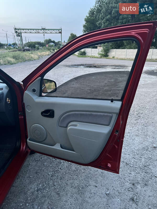 Седан Dacia Logan 2008 в Черкасах