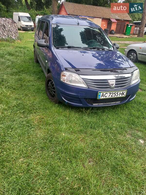 Седан Dacia Logan 2007 в Черкасах