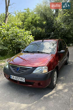Седан Dacia Logan 2006 в Киеве