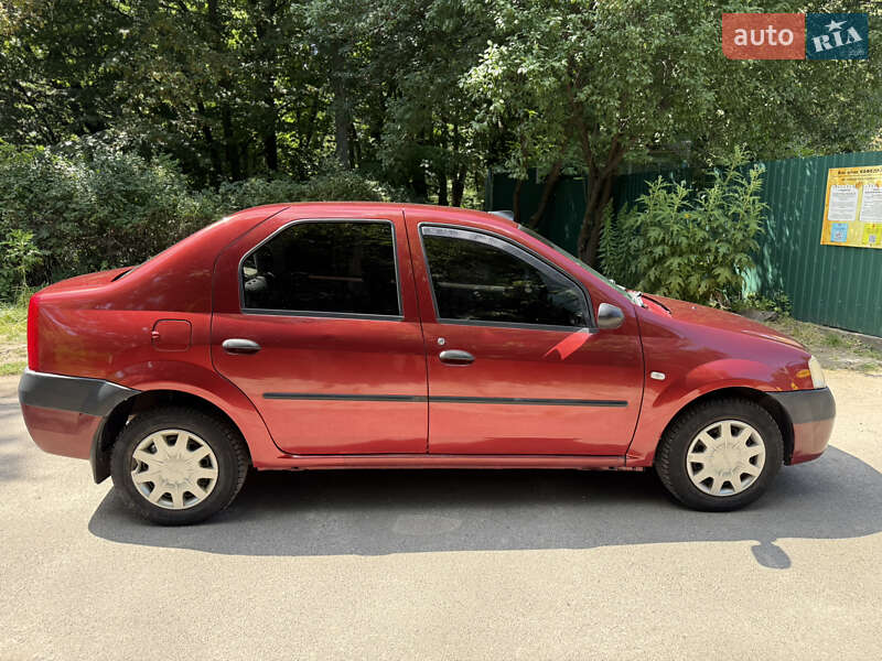 Седан Dacia Logan 2006 в Киеве