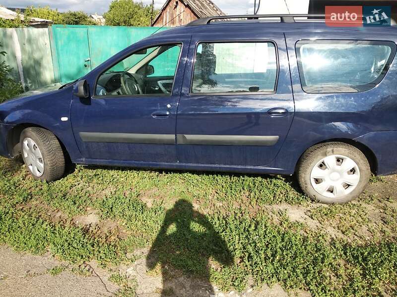 Седан Dacia Logan 2010 в Краматорске