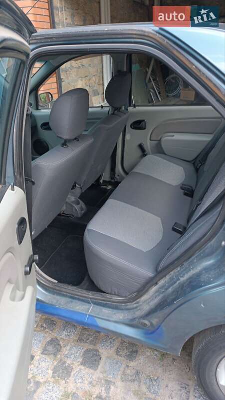 Седан Dacia Logan 2007 в Иршанске