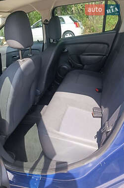 Седан Dacia Logan 2014 в 