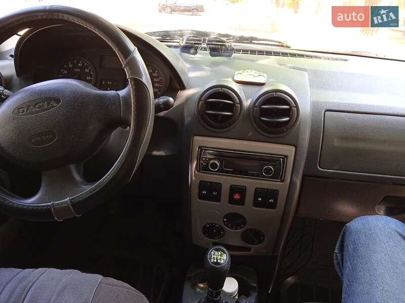Седан Dacia Logan 2009 в Кропивницком