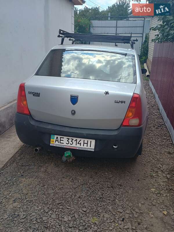 Седан Dacia Logan 2007 в Кривому Розі