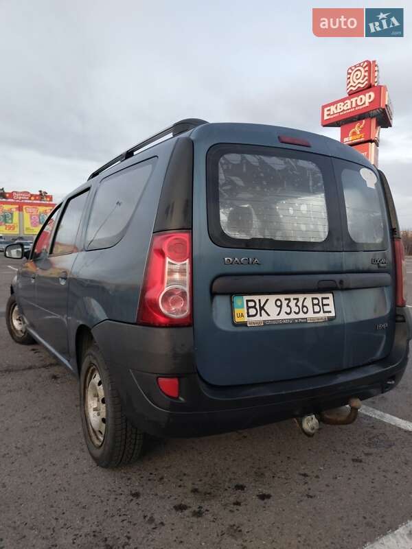 Седан Dacia Logan 2007 в Ровно