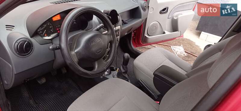 Седан Dacia Logan 2008 в Львове