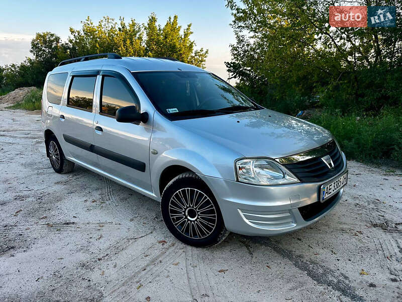 Dacia Logan 2012
