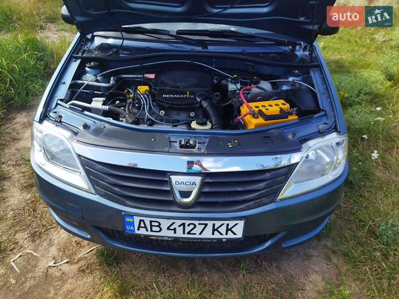 Седан Dacia Logan 2009 в Бершади