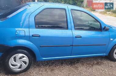 Седан Dacia Logan 2005 в Днепре